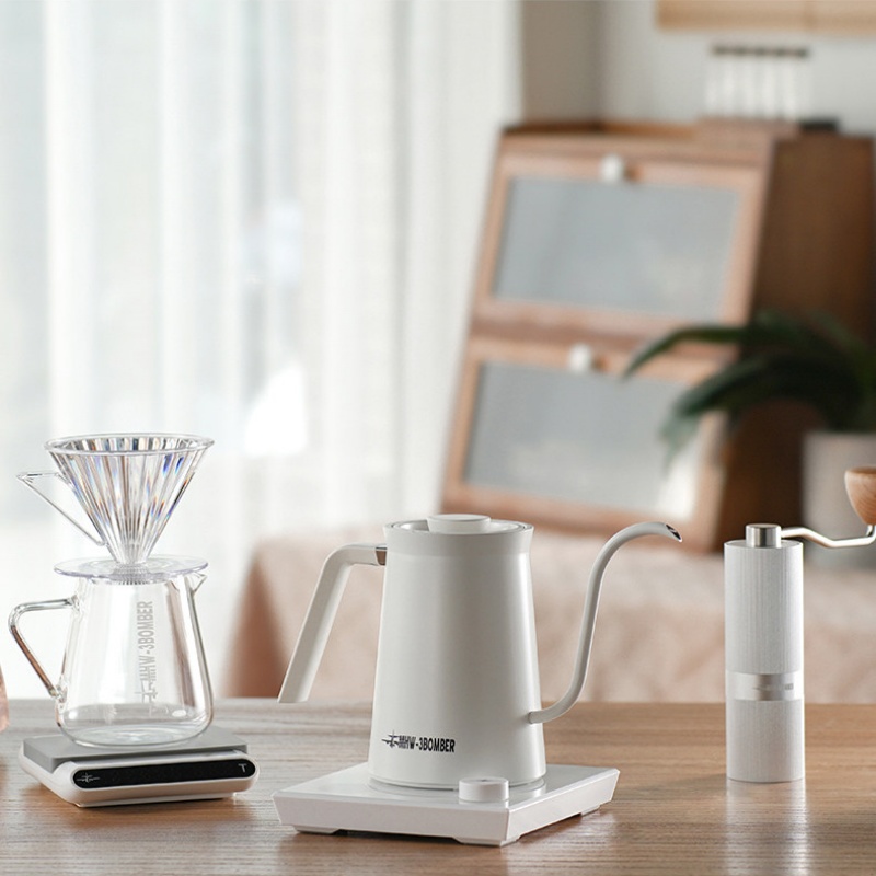 Chaleira Elétrica MHW-3BOMBER  - Electric Kettle Temperature Control avaliação e preço